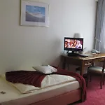 Hotel Ruhr 2*