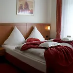 Ruhr Hotel 2*