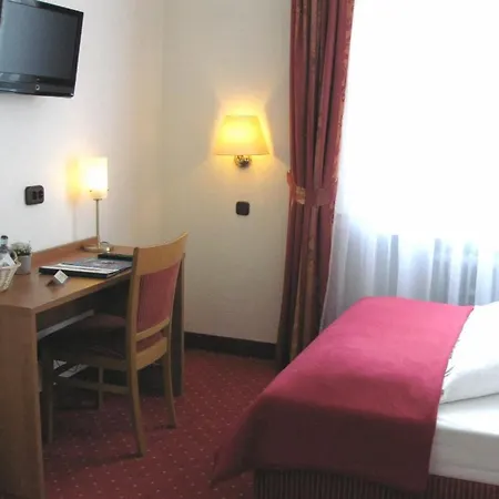 Ruhr Hotel 2*